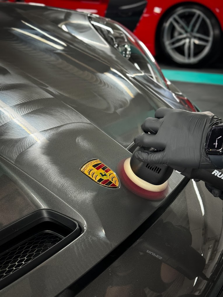 Polissage - Service detailing automobile à Tours, Indre-et-Loire (37)