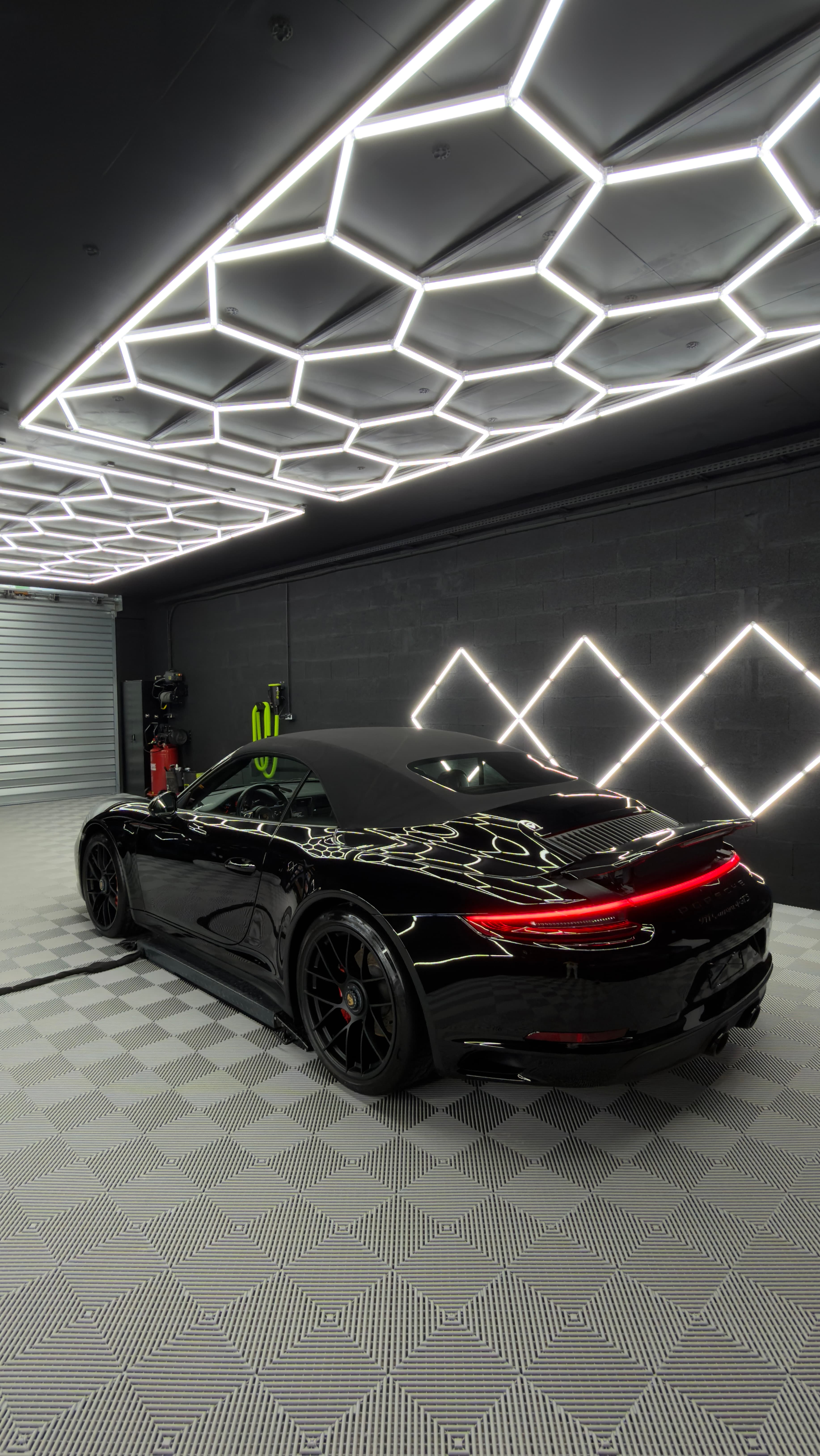 Porsche GTS Cab
