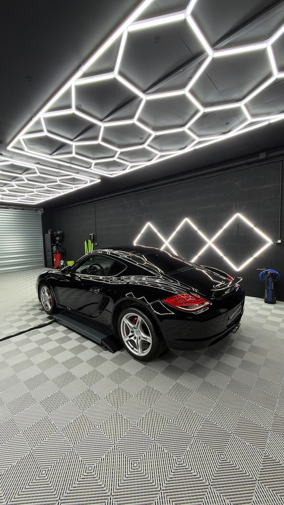 Porsche Cayman S